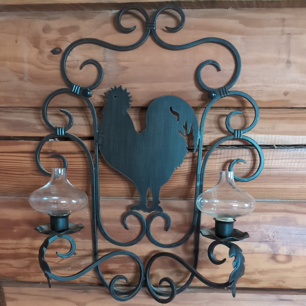 Southern Living Rustic Rooster Iron Wall Candle Sconce w/ 2 Crystal Vases Black